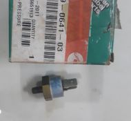 CẢM BIẾN NHIET VÀ ÁP SUẤT 0309064103