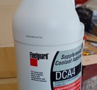 NƯỚC LÀM MÁT FLEETGUARD DC4 , DCA4, DCA65L  ( 1.89L)